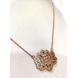 COLAR FLOR DE LÓTUS COM BRILHANTES - AÇO INOXIDÁVEL